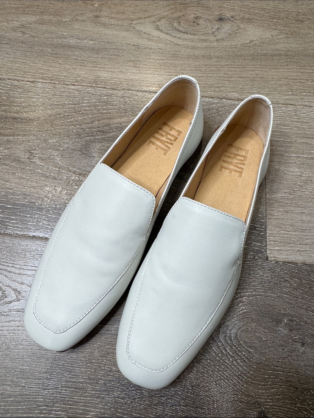Frye Off-White Leather Slip-On Loafers MK